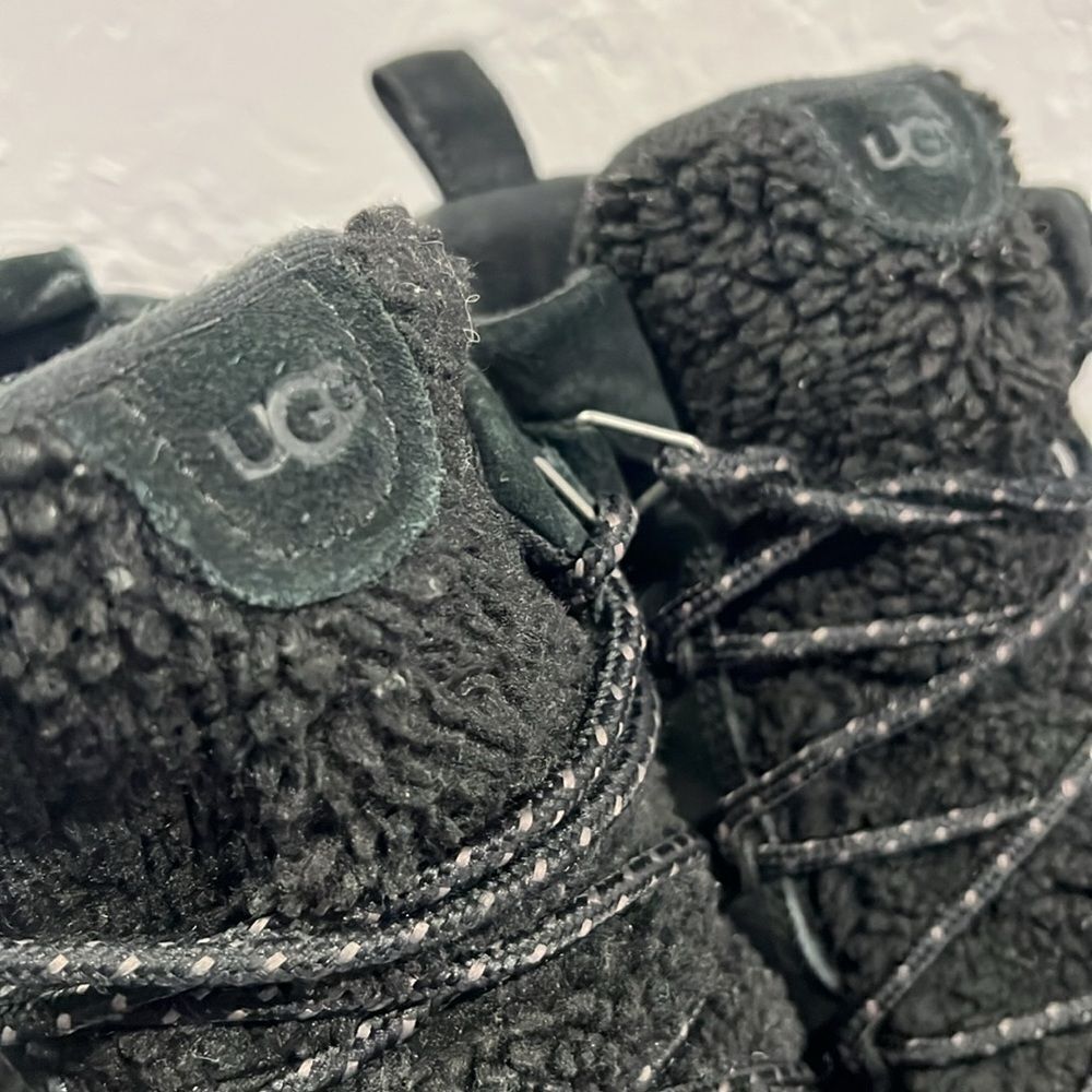 🔥 UGG LAKESIDER HERITAGE MID SHOES SNEAKER BOOTS Black Suede Sherpa Women Sz 12 - Picture 5 of 12
